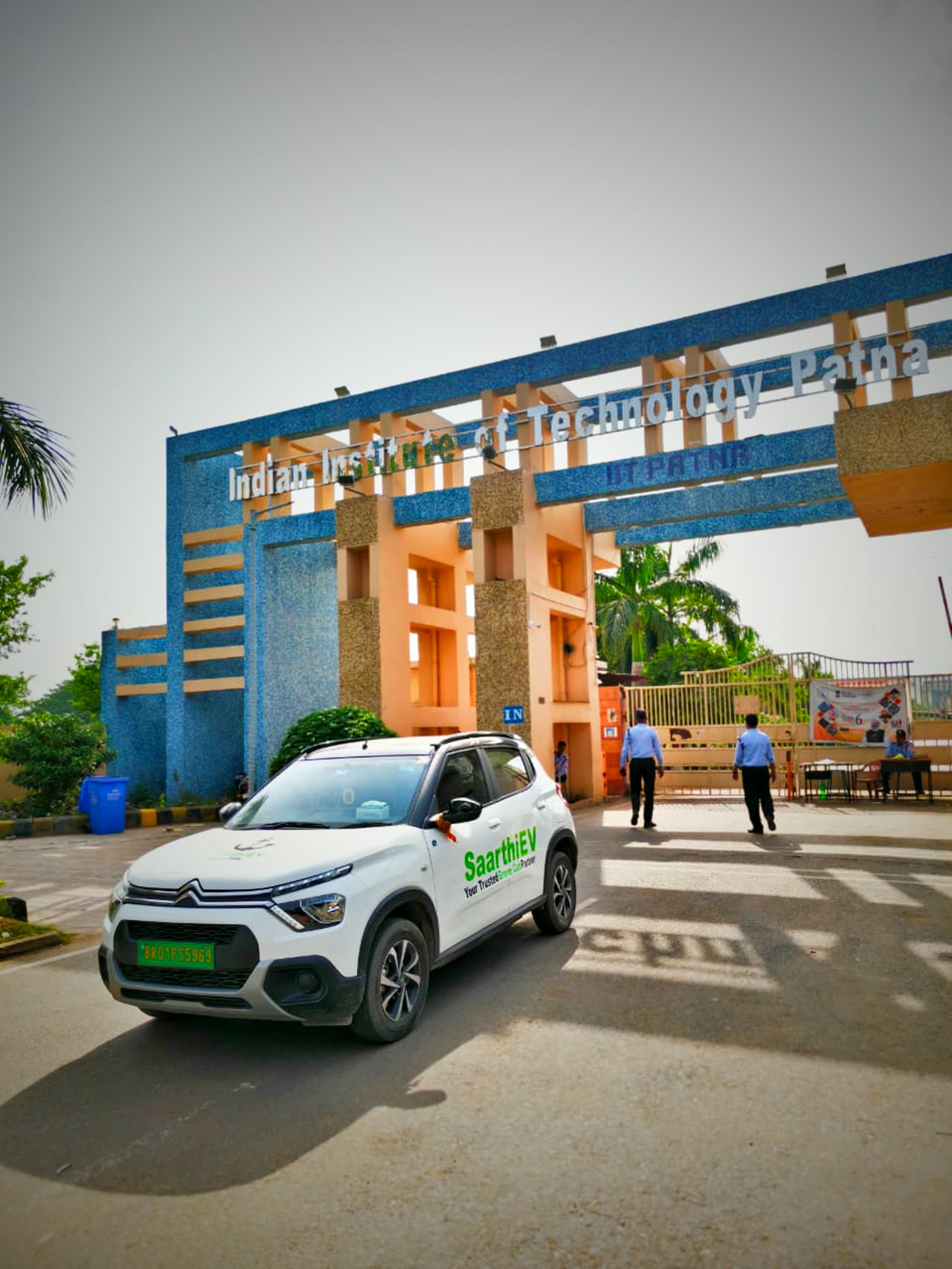 A SaarthiEV cab at the gate of the Indian Institute of Technology, Patna